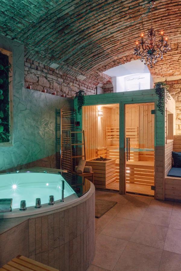 Sauna Central Прага Экстерьер фото